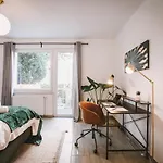 Sadebo Modern - Balkon Oder Terrasse Apartment Lübeck