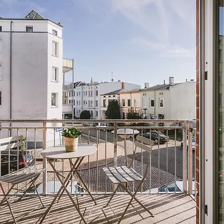 Sadebo Mit Terrasse Oder Balkon