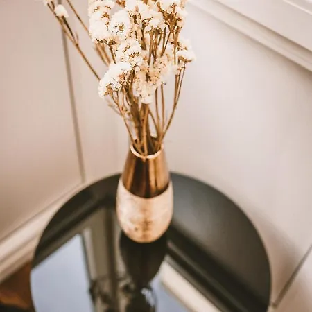 Sadebo Mit Terrasse Oder Balkon Lübeck